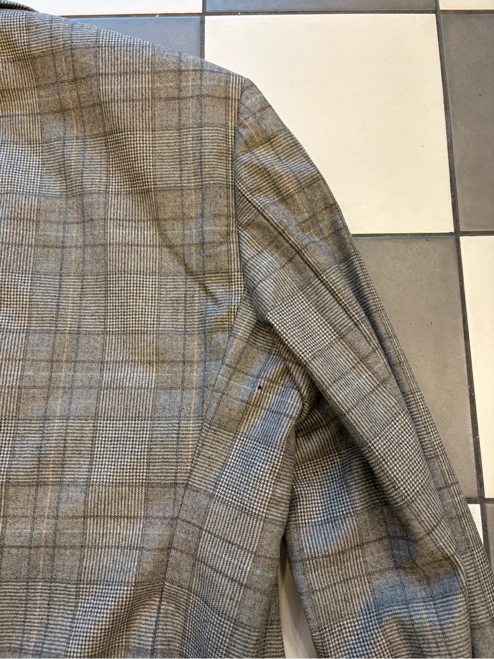 Hugo Boss Wool Glen Plaid Prince of Wales Blazer - Picture 12 of 13